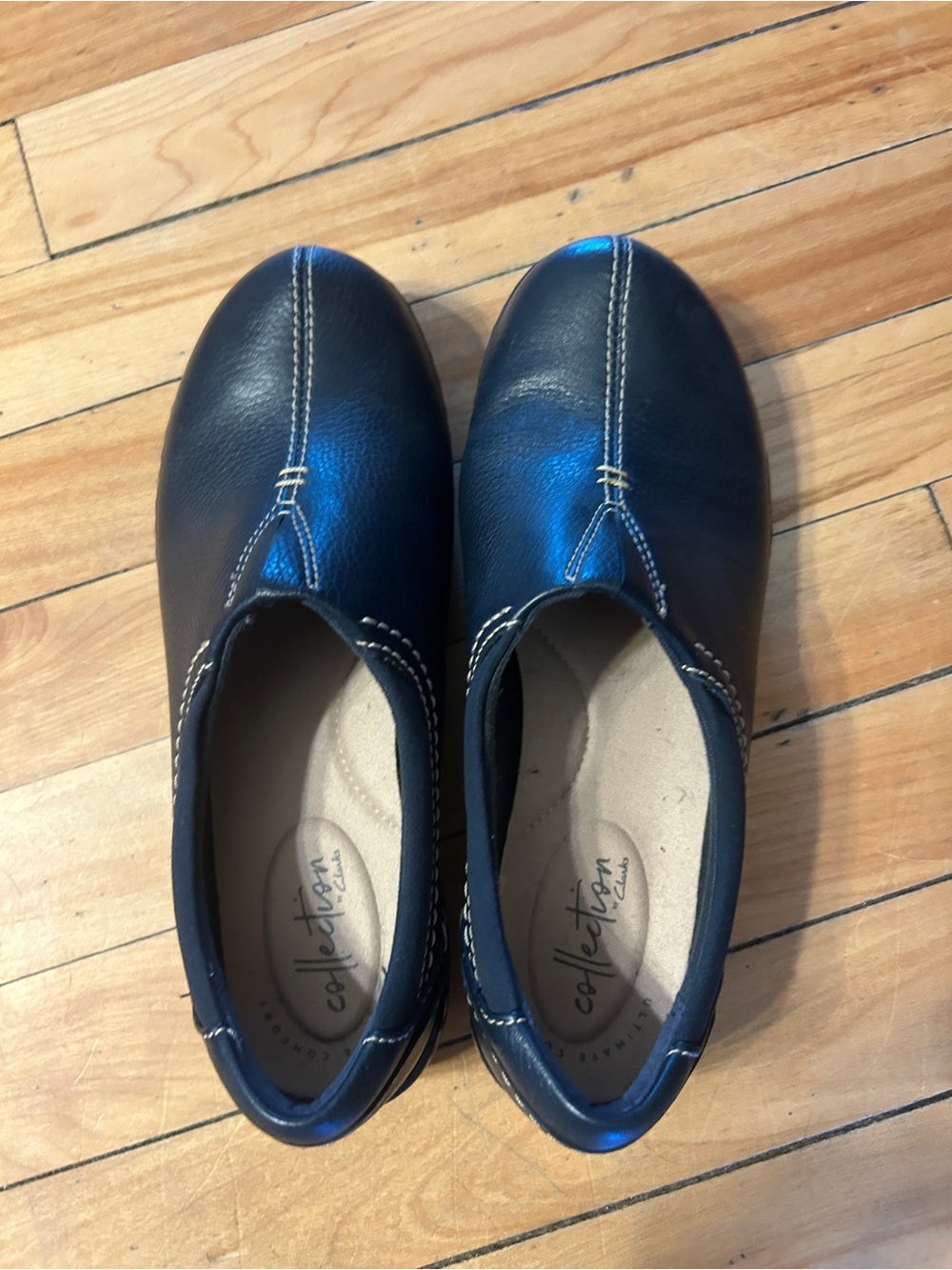 Navy Slip-On Comfort Clogs with Contrast Stitching
